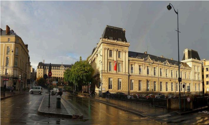Rennes, Fransa Fakülte Binasından Hibrit Toplum Merkezine 